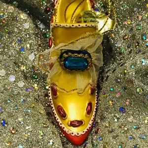 “French Lace” Heirloom Miniature Collectible Shoe